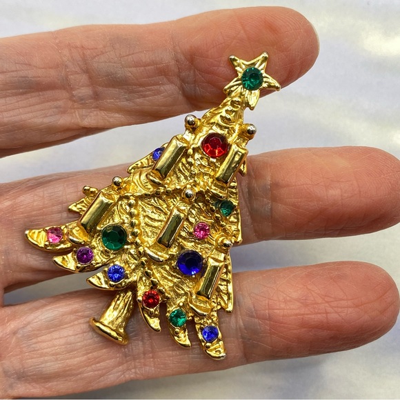 Gold Tone Rhinestone Christmas Tree Brooch - Picture 1 of 5